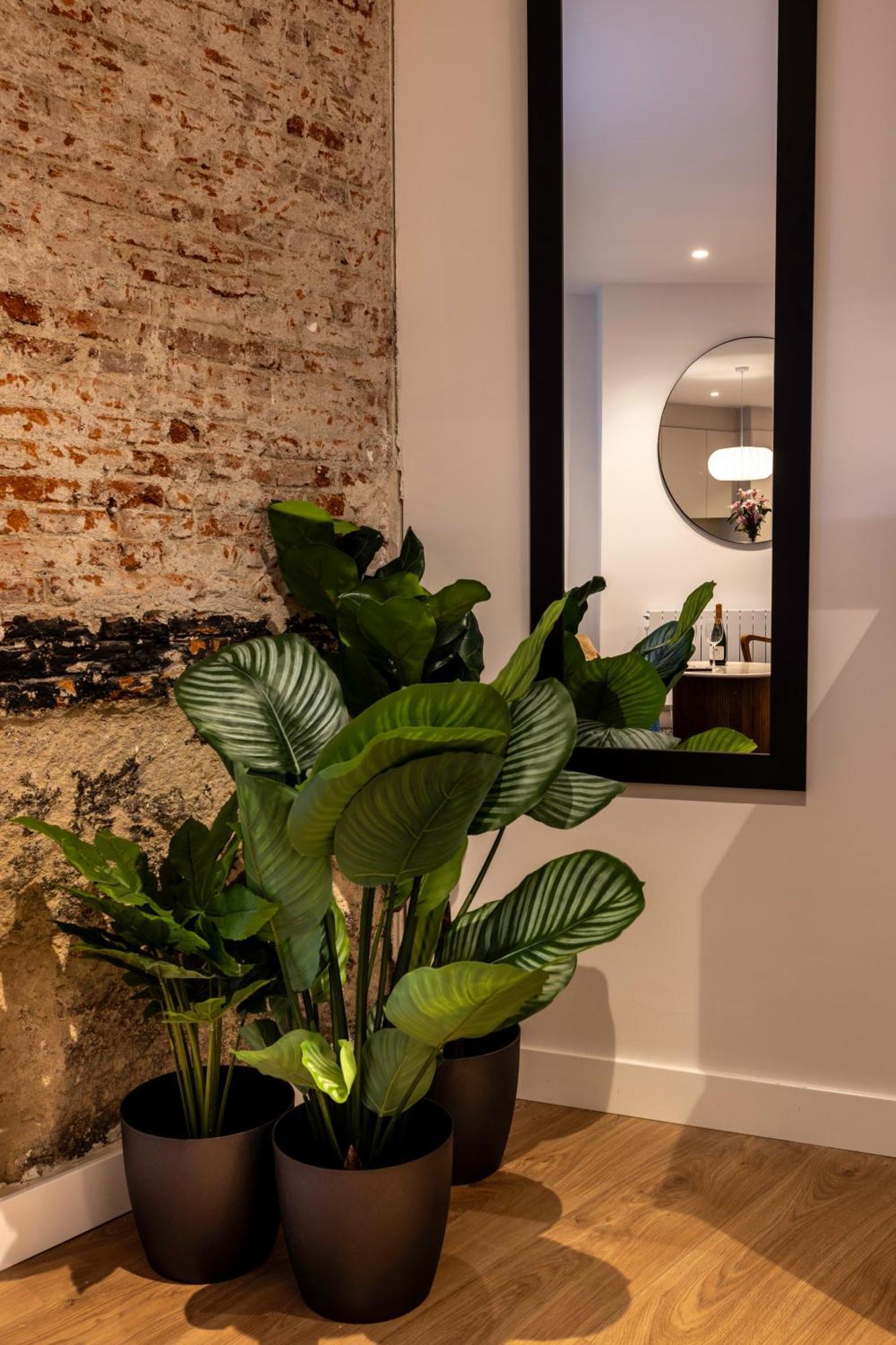New Designed Flat 3 Bedrooms 2 Showers マドリード エクステリア 写真